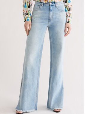 NWT - Alice + Olivia - Weezy Wide Leg Full Length Jeans in Gemma Light Blue - 25